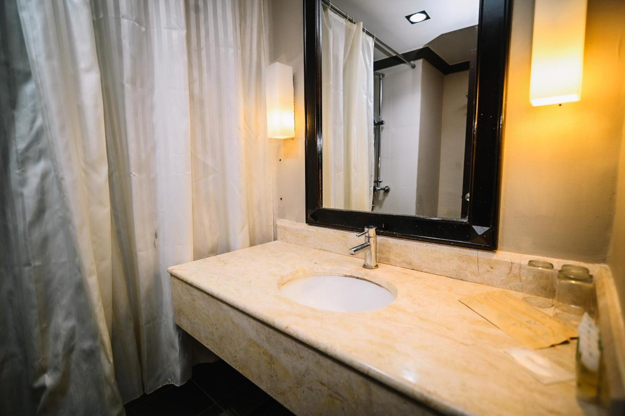Kingston Hotel 9 - Jonker Street Malacca Buitenkant foto